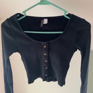 H&M black crop top